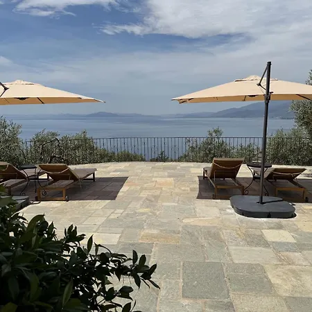 Pensionat Wishflower Lefokastro